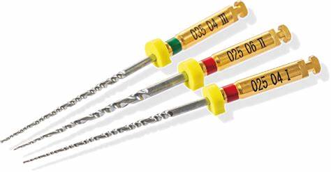 ニッケルチタン製のファイル（NiTiファイル）